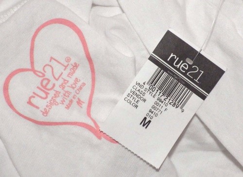 New Rue 21 M, medium White sleeveless v-neck knit tank top shirt - Picture 3 of 3
