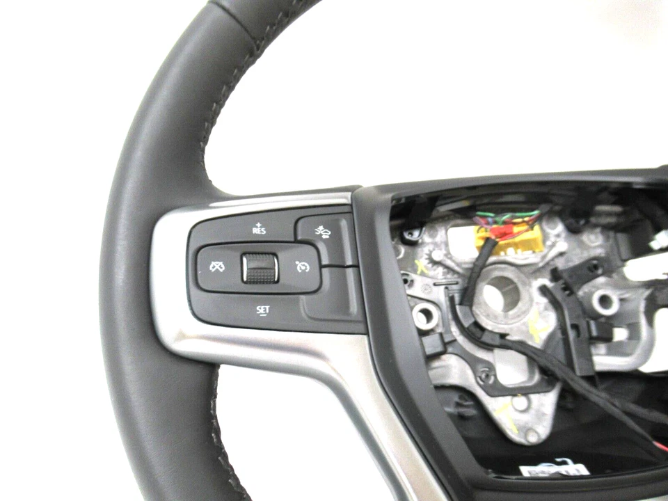 85551786 New OEM Steering Wheel Black 2021-23 Chevrolet Silverado Suburban Tahoe - Image 2 of 4