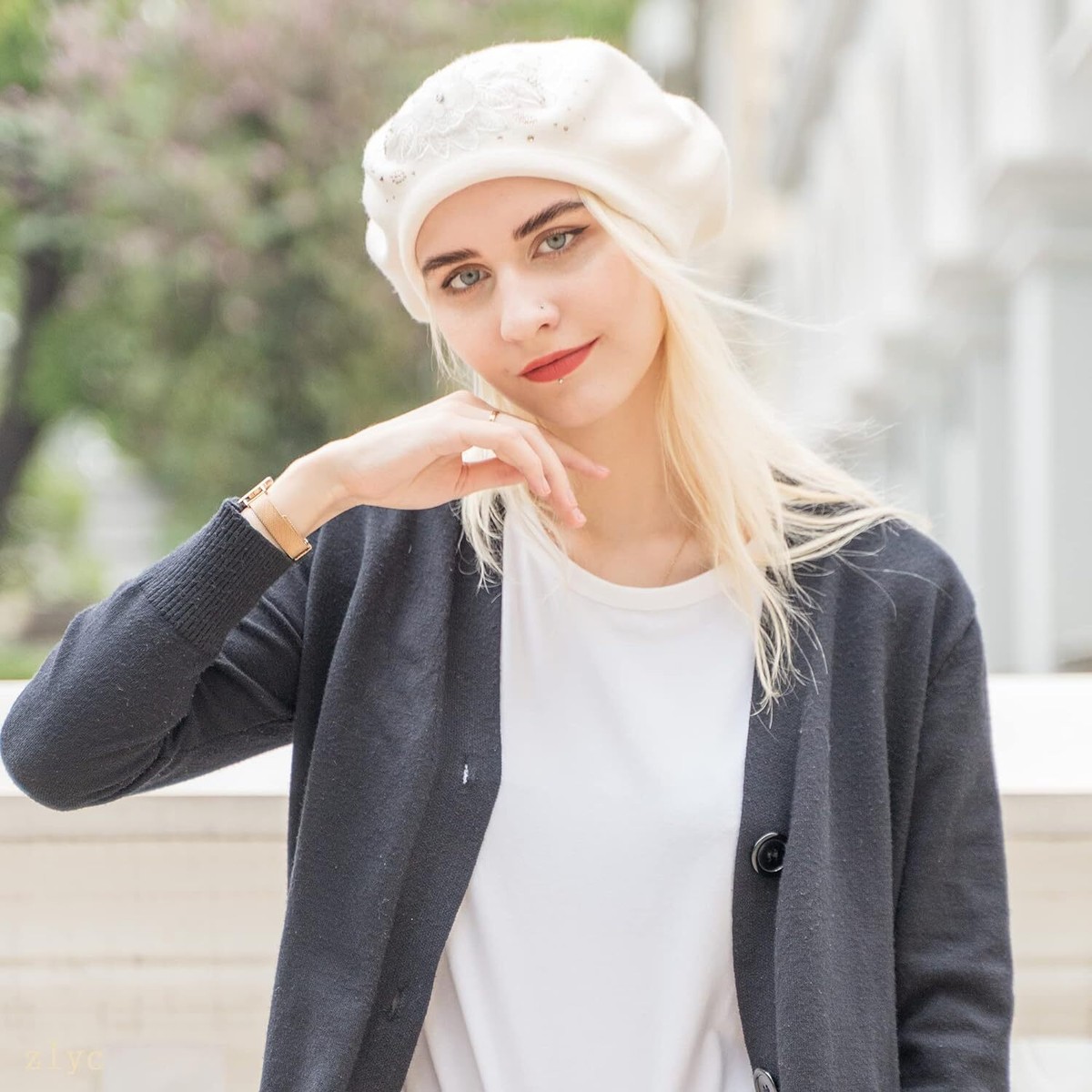 ZLYC Womens French Beret hat, Reversible Solid Color 