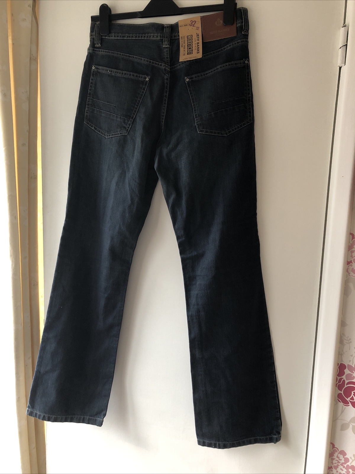 JEFF BANKS BOOT CUT SLIM STRAIGHT THROUGH HIP THIGH WIDER LEG OPENING SIZE 32NEW image 5