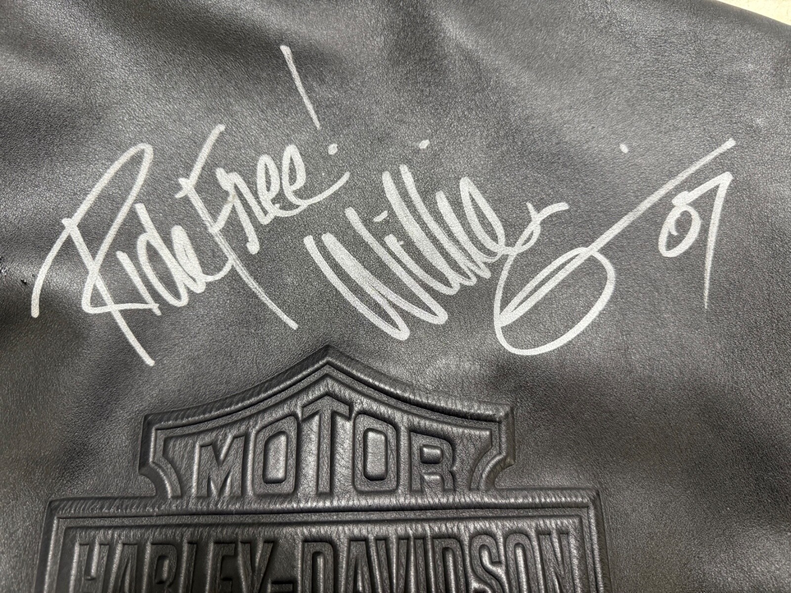 Signed Leather Jacket Harley Davidson VINTAGE 2XL… - image 15