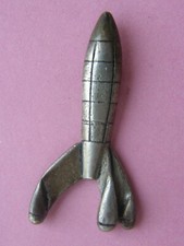 rare pin's tintin n°6 - piéce d'essai réalisé par coinderoux vers 1980 ,hergé