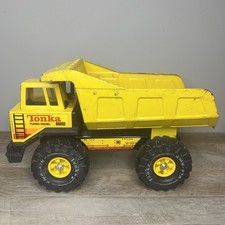 Vintage Tonka Turbo Diesel Dump Truck XMB-975 1980's Pressed Steel 16.5" x 10"