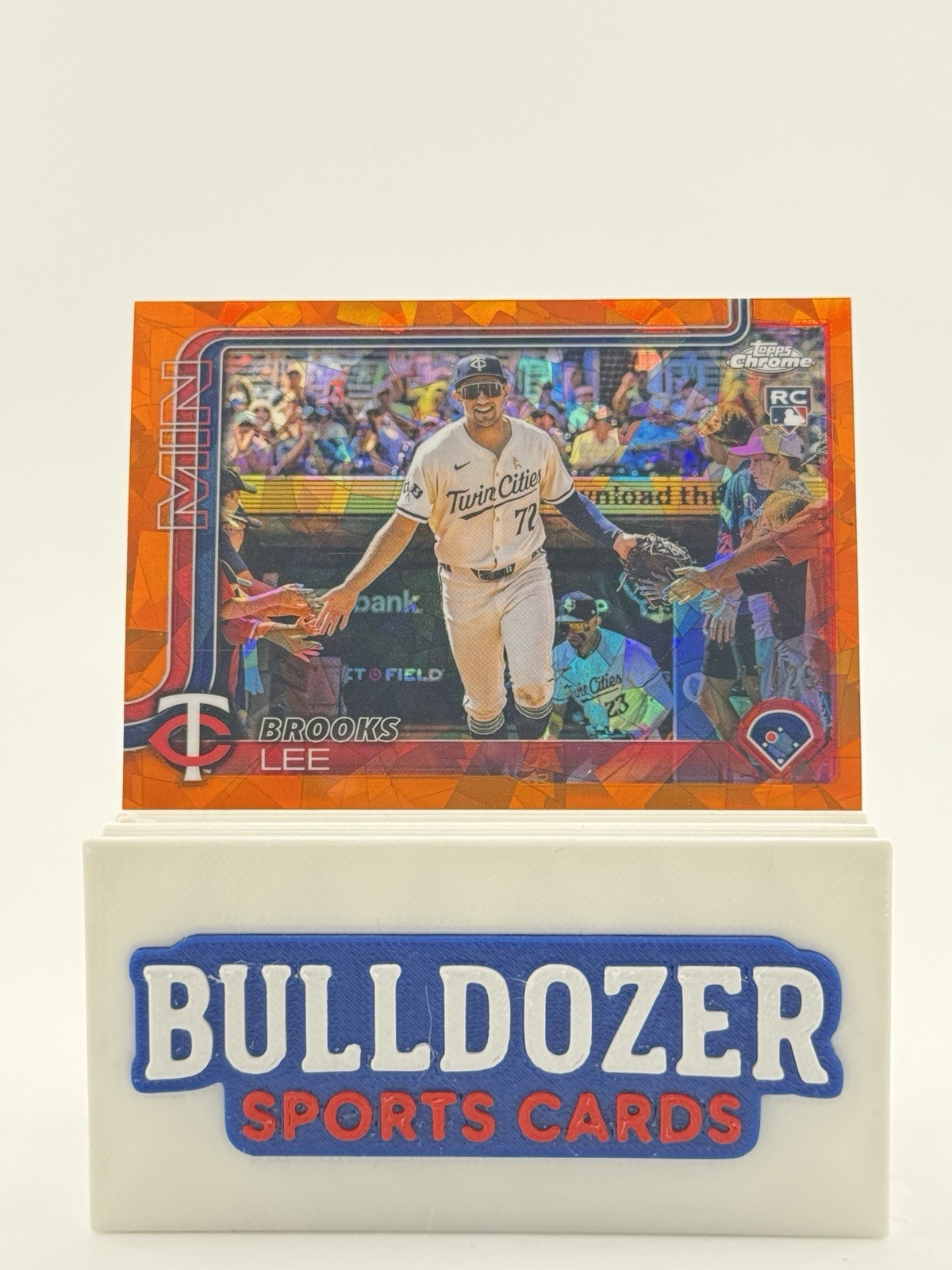 2025 Topps Chrome Sapphire Brooks Lee Image Variation Orange /25 RC