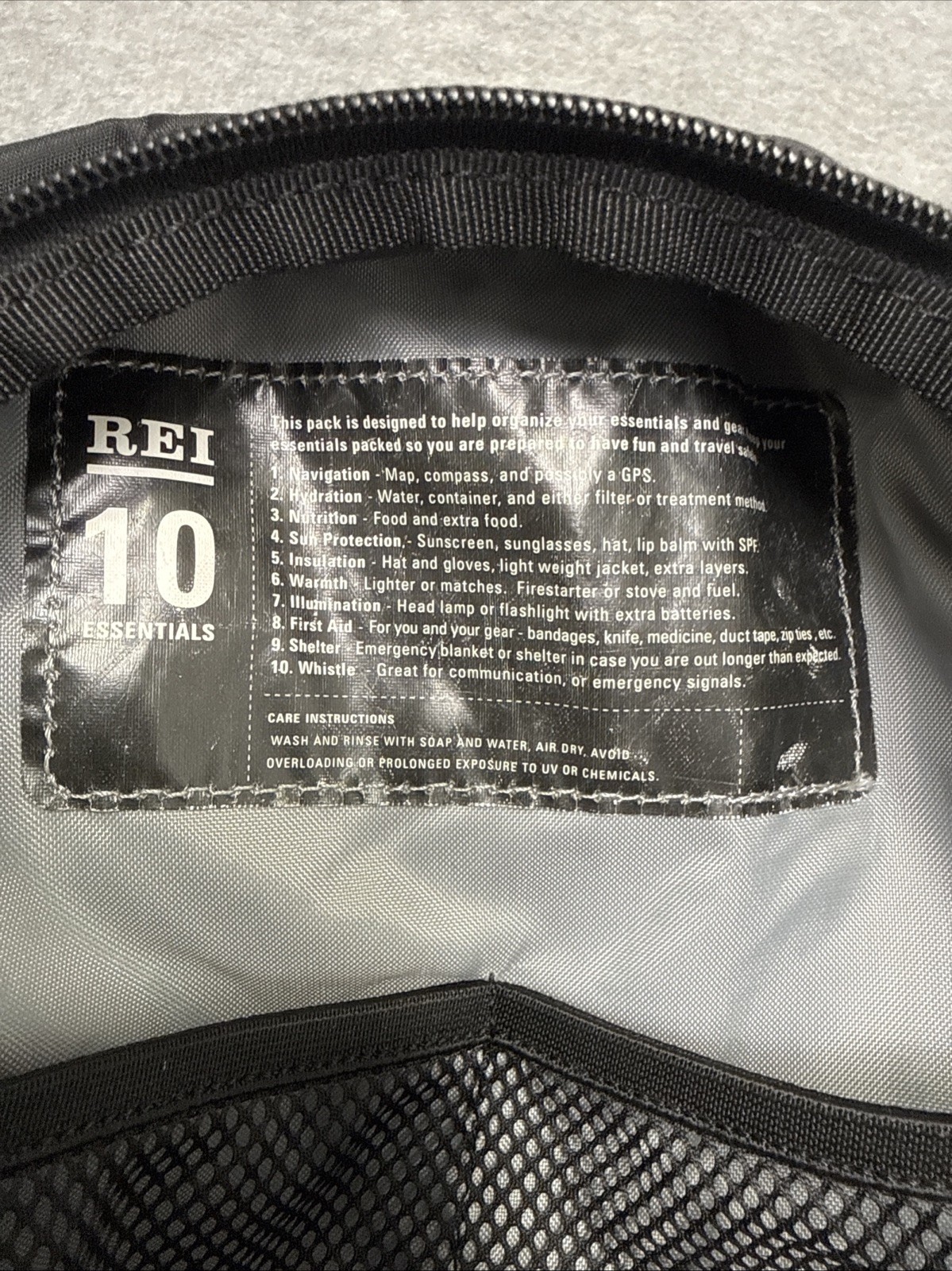 REI Lookout Hiking Backpack Black Gray Daypack Trail Outdoor Gear Padded Straps