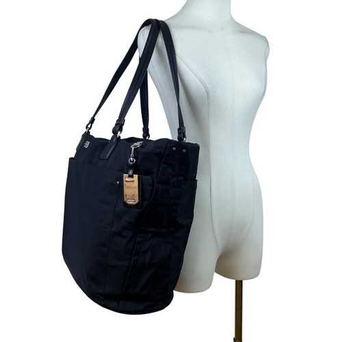 Borsa a tracolla da viaggio Tumi donna nera in nylon con tasche e cerniera taglia L - Foto 8 di 10