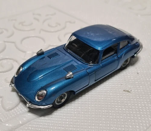 VINTAGE CORGI TOYS # 335 JAGUAR E-TYPE 2+2 BLUE DIECAST 1969 stunning example