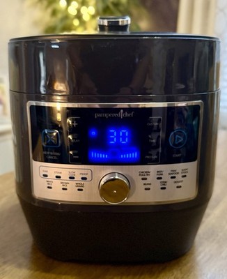 Pampered Chef Electric Quick Pressure Cooker 100011 Black 6.0L - Works