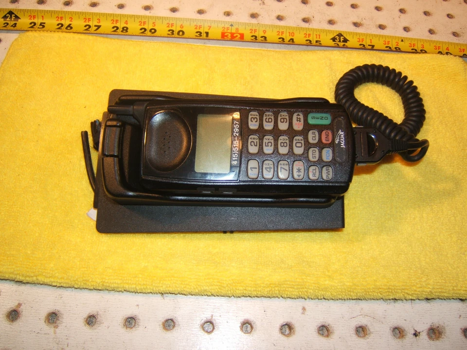 Jaguar 98-02 XJ8 XK8 interior consola central reposabrazos EE. UU. 1 teléfono/soporte solamente Foto 3 de 4