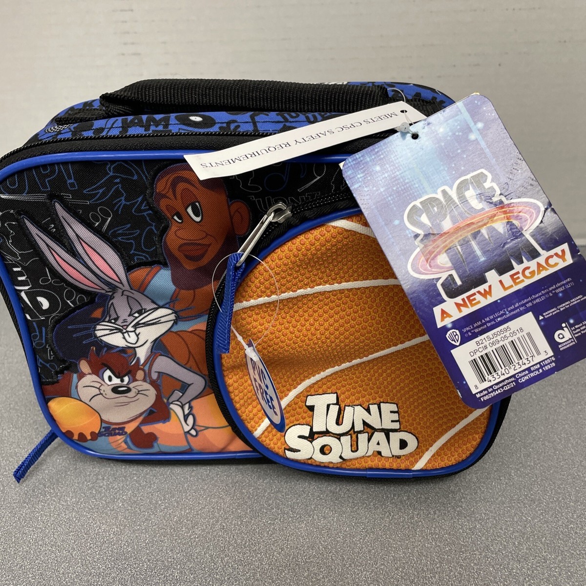 NWT Space Jam A New Legacy Tune Squad Insulated Lunch Tote Box Bag NWT Space Jam A New Legacy Tune Squad Insulated Lunch Tote Box Bag