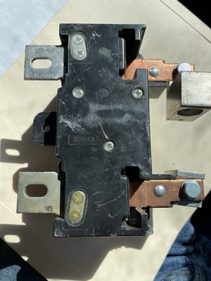 Square D QOM2200MM Main Circuit Breaker 200 Amp 2 Pole 120/240 VAC Bolt On NOS