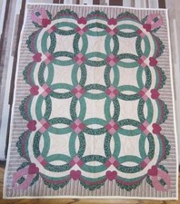 New Handmade Baby / Crib Quilt 34" x 44" Dbl. Wedding Ring Hearts