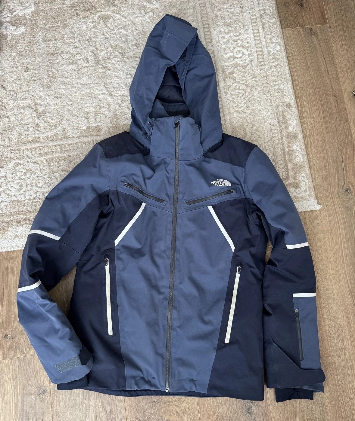 The North Face DryVent Ski Jacket With Primaloft - Size M