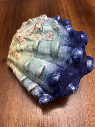 Scatola coperta in porcellana con conchiglia italiana in maiolica di Vietri - Foto 2 di 7