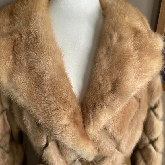 复古毛皮/皮革钻石图案夹克,尺寸 S — 第 4/4 张图片