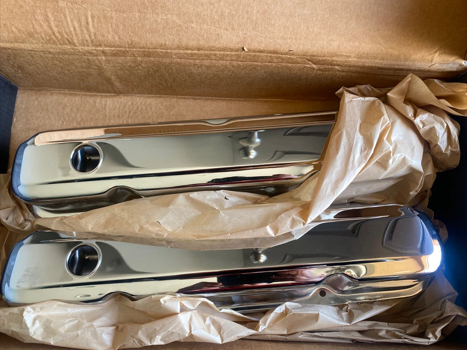 Cubiertas de válvula cromadas Mr.Gasket 9806 para 65-79 Chrysler 383-440 Big Block Foto 3 de 3