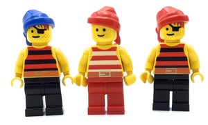 lego pirate people