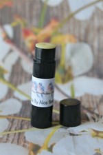 HANDMADE NATURAL HEALING MOISTURISING LIP BALM WITH EMU OIL + ROSEHIP EXTRACT 5g