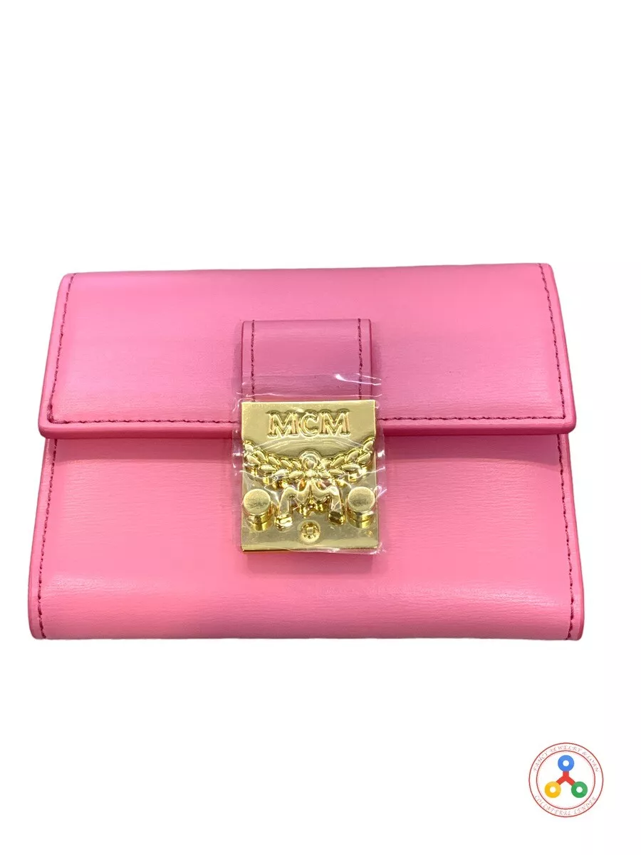 Mcm women's wallet sale new arrivals