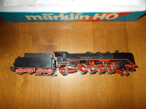 Marklin HO Steam Engine with tender 3082 with box runs lights smokes damage - Picture 7 of 10