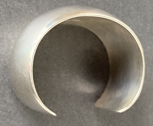 Tom Hawk Native American Solid Sterling Silver Cuff Bracelet Signed, 55 Grams - Picture 9 of 10