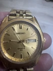 VINTAGE SEIKO SPORTS 50 7N48-8A00 GOLD TONE JAPAN MOV'T DAY/DATE MEN'S WATCH
