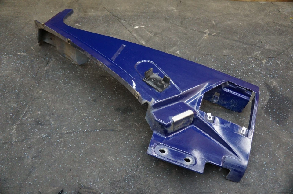 右侧挡泥板面板蓝色 (48u) 15266356 原始设备制造商悍马 H2 Suv Sut 2003-09 — 第 3/4 张图片
