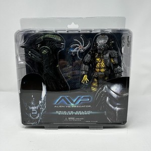 Grid Alien Neca | eBay