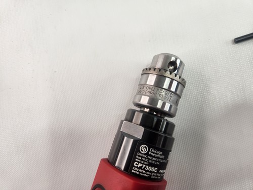 Chicago Pneumatic CP7300C - Air Power Hand Drill 1/4" Keyed Chuck 3300 RPM - Picture 10 of 13