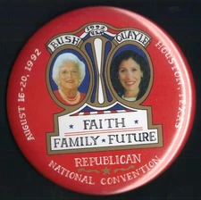 1992 Barbara Bush & Marilyn Quayle 3.5" / "RNC Souvenir" Campaign Button(Pin06)