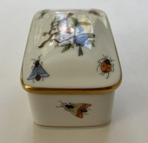HEREND Hungary Rothschild Birds Insects Handpainted Porcelain SMALL Trinket Box - Picture 12 of 13
