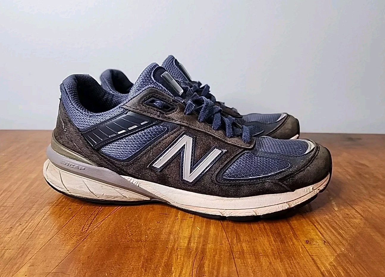 Scarpe da passeggio New Balance 990v5 da uomo taglia 9 5 D blu navy 2019 made in USA