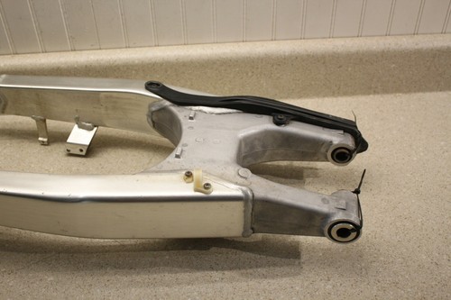 2007 Honda CRF250X Swingarm Swing Arm Frame Rear Suspension S41 1770 E5 - Picture 6 of 7