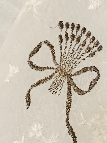 Wedding Bouquet Handkerchief White Cotton Hanky Embroidered Flowers Gift Vtg EUC - Picture 1 of 12