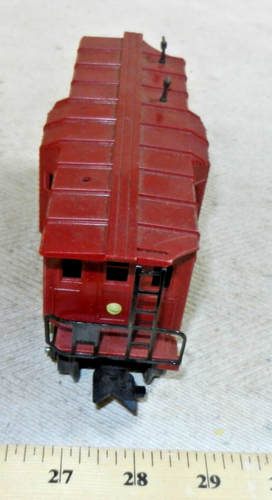 Marx 2225 Santa Fe Baywindow Caboose - rare but damaged - Type G Trucks TAP - Picture 7 of 7