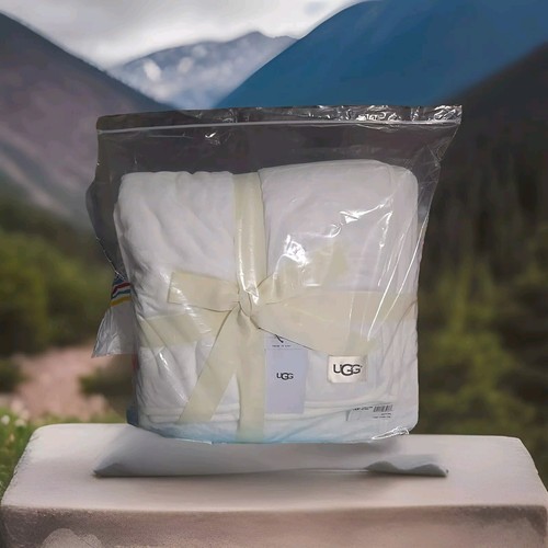 New 100% Authentic UGG Home Collection Soft Duffield Throw II Blanket Cream - Picture 2 of 2
