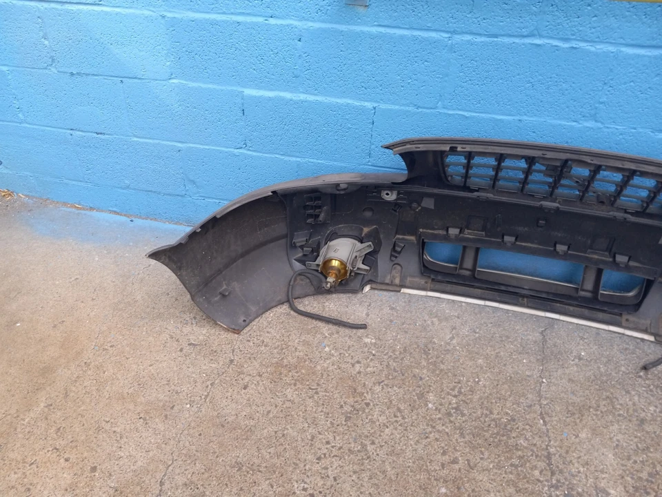 Крышка переднего бампера VOLVO XC70 V70 2001 2002 2003 2004 - Изображение 4 из 4