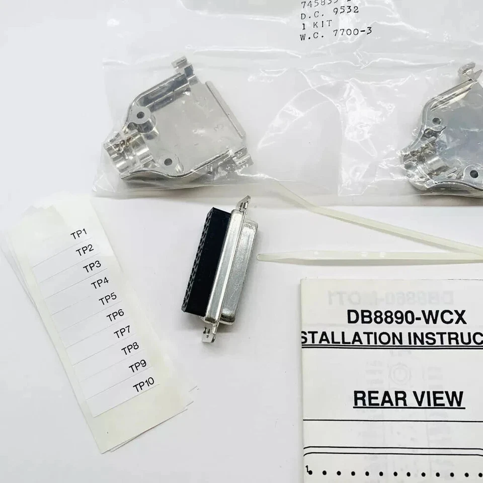 Carcasa trasera TE Connectivity AMP 745833-3 con conector D-Sub DB8890-WCX Foto 2 de 4