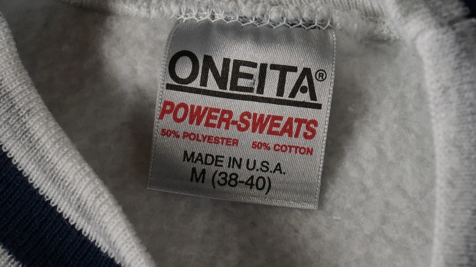 Suéter De Colección Yale Para Hombres Mediano Blanco Azul Cuello Redondo Hecho en ONEITA EE. UU. Universidad Años 90 Foto 4 de 4