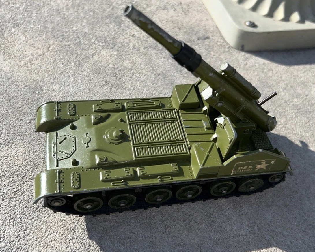 Dinky Toys 1:32 - 1 - Vehículo militar a escala - ref. 683 Chieftain Tank - Catawiki