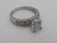Sterling Silver 925 CZ Multi Stone Ring Size 6 Z52
