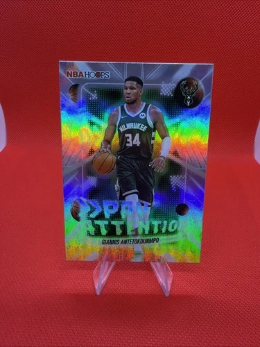 2025-26 Topps NBA Hoops Giannis Antetokounmpo Pay Attention Refractor #PA-4
