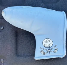 Good Good Golf light Blue and White Blade Putter Cover 