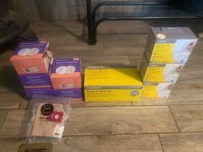 Medela New Pump in Style Pro Traditional Pump Plus Storage Bags, Bras with pads