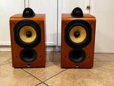 Bowers & Wilkins B&W 705 Bookshelf Speakers - Wood Finish