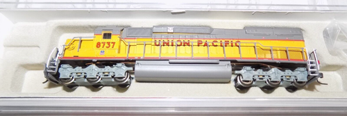 InterMountain N Scale SD40T-02 Loco Union Pacific #8737 Item #694406-06 NIB - Picture 2 of 3