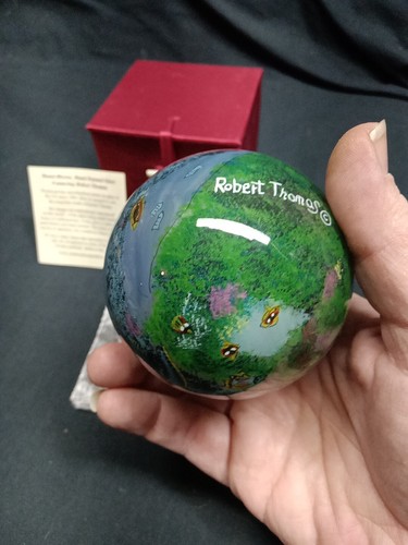 Robert Thomas Hand Blown & Painted Glass Ornament "Honu Adventure" - Picture 7 of 13