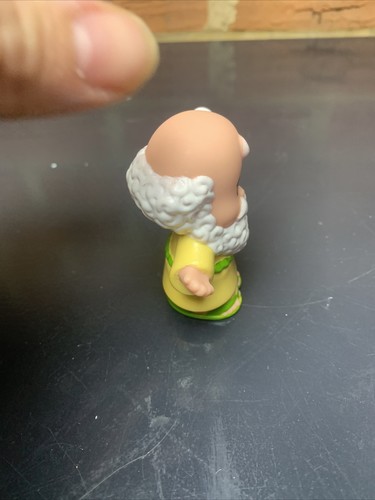 Figurina Fisher Price Little People Noah gialla con colomba 2013 - Foto 4 di 6