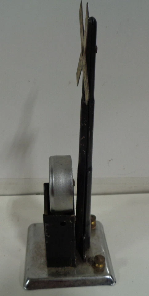 VINTAGE MARX #418 O SCALE ALL METAL CROSSING SIGNAL BELL RINGER WORKS GOOD - Image 4 of 4