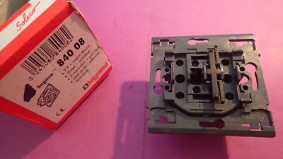 LEGRAND SAGANE 84008 ou 840 08 - Interrupteur Va et Vient TEMOIN ou LUMINEUX